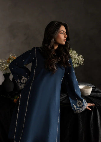 LAAM - 2 PIECE UNSTICED IN DHANAK seq emb LAAM - 2 PIECE UNSTICED IN DHANAK seq emb